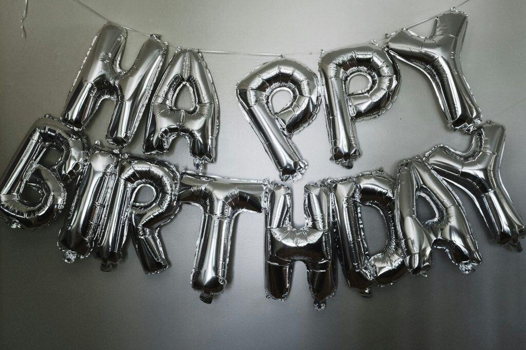 depiction of simple birthday wishes for coworkers