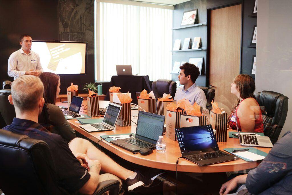 Employee retention bonuses are an example of a use case for $1500 gift cards