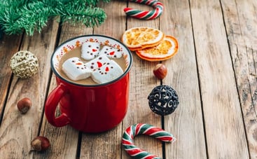 Christmas gifts for employees: a cup of gourmet coffee