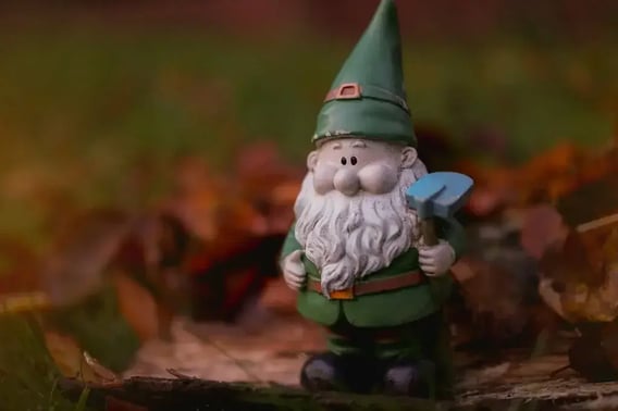 elf with a shovel