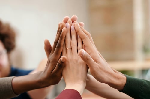 inclusive employee incentive program, employee rewards programs, employee rewards and recognition program, incentives for employees